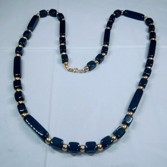 Trifari 30" Faux Onyx/Gold Tone Necklace - Picture 1 of 3